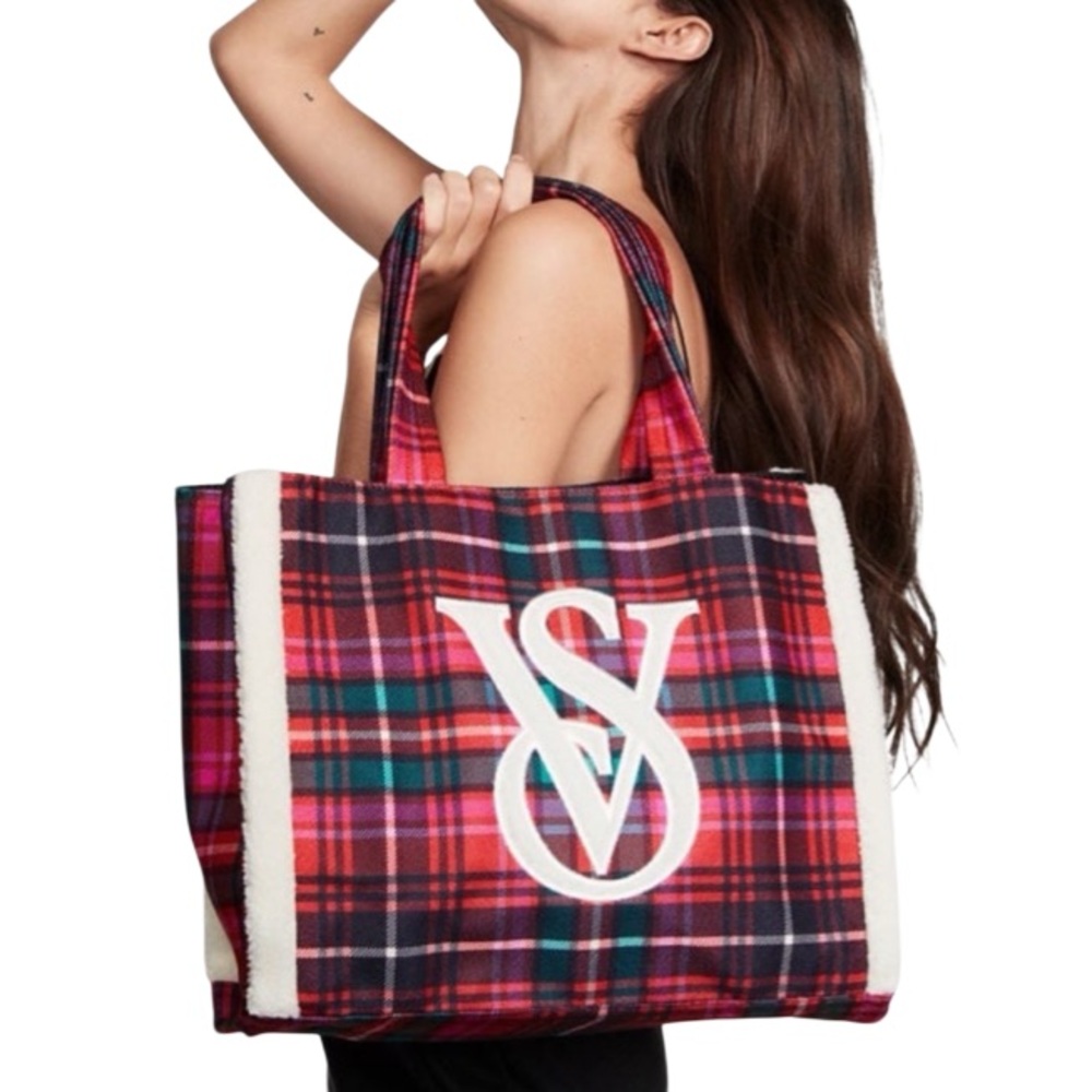 NWT Victoria’s Secret Sherpa Trim Wool Plaid Tote Bag Sherpa Logo Ivory Red